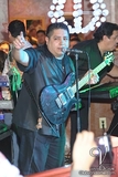 Los Acosta / Performing Live